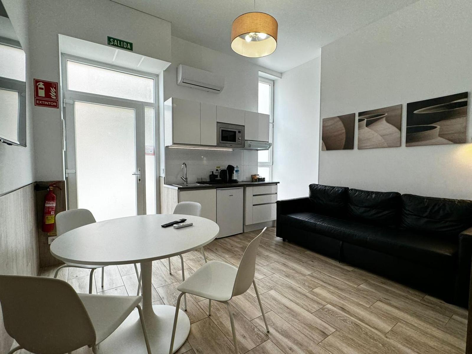 Aparthotel Rodrigues 15 Walencja Zewnętrze zdjęcie